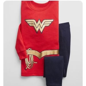New Baby GAP Wonderwoman Pajama Set